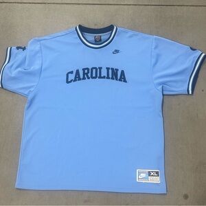 VINTAGEY2K Nike Carolina Light Blue and Navy Short Sleeve warm up shootingjersey